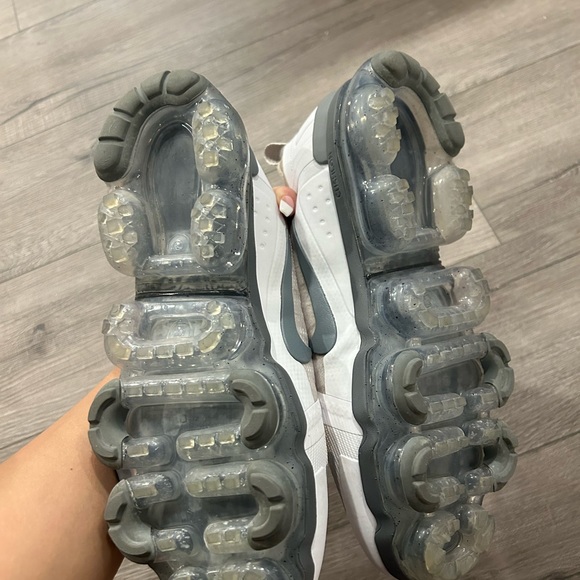 MEN’S NIKE VAPOR MAX SNEAKER - Picture 3 of 5